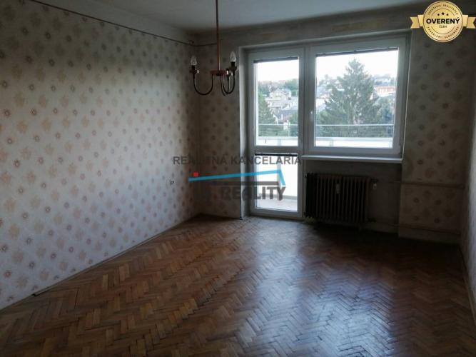 Reality Na predaj – 3 izbový byt v Šahách s balkónom