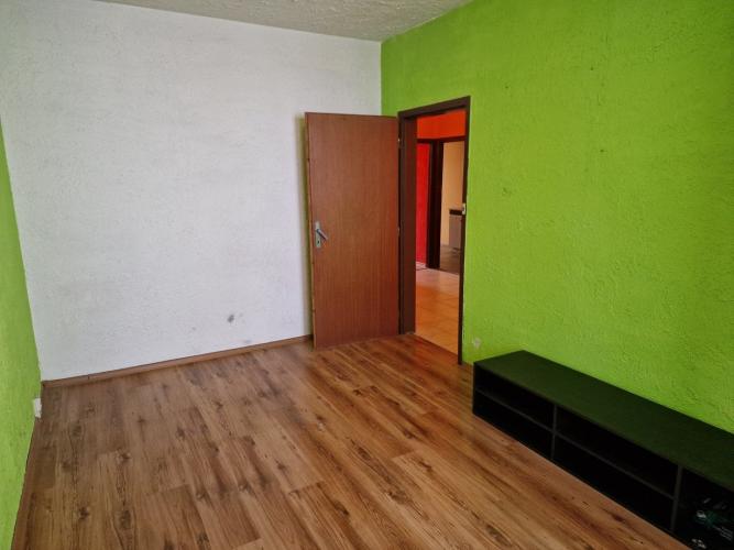 Reality Na prenájom 3 izbový byt v pôvodnom stave na ulici Wuppertálska, Košice - KVP