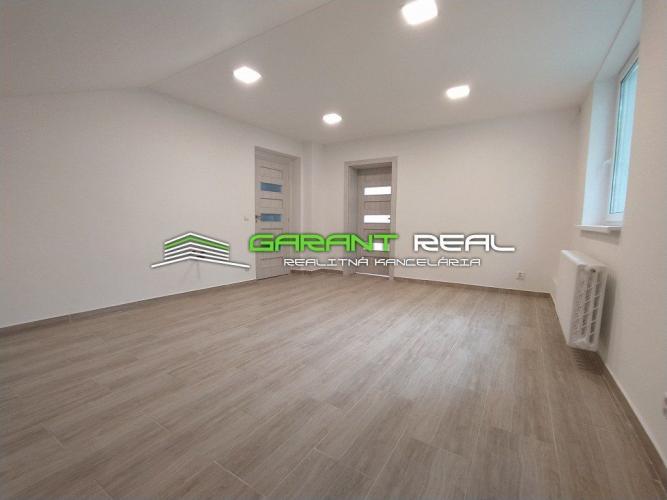 Reality GARANT REAL - prenájom kancelársky / obchodný priestor, 35 m2 (13 a 22 m2), Dukelská ulica, Gira