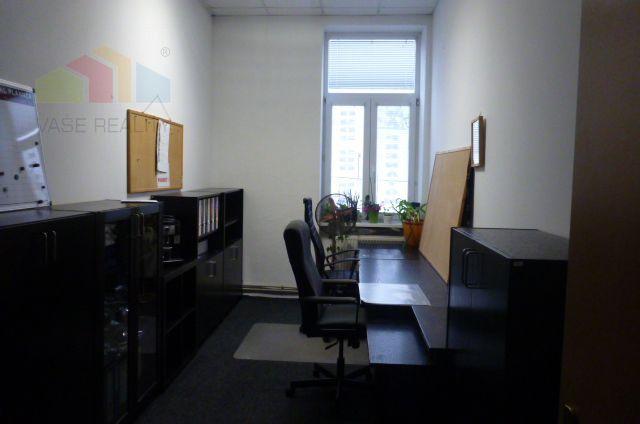 Reality Kancelária Ilava - STRED, 25 m2,  Na prenájom