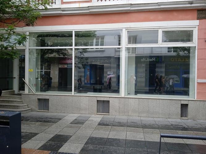 Reality Obchodné priestory, Žilina - centrum, 220 m2, Cena: 4000 €/mesiac + En